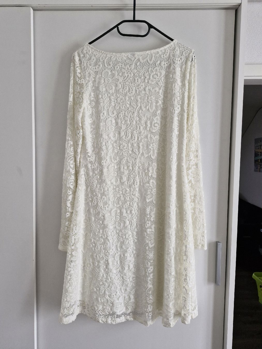 H&M Vestiti: Spitzenkleid weiss L/XL – Usato da Breitenbach venduto da sabrinaa95 2