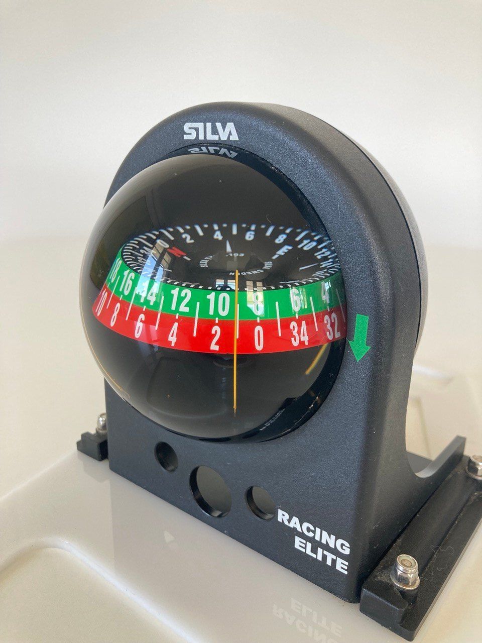 Laser Boote: Compas SILVA et support pour dériveur Laser et ILCA – Neu und originalverpackt aus la tour de peilz von ferdinando05