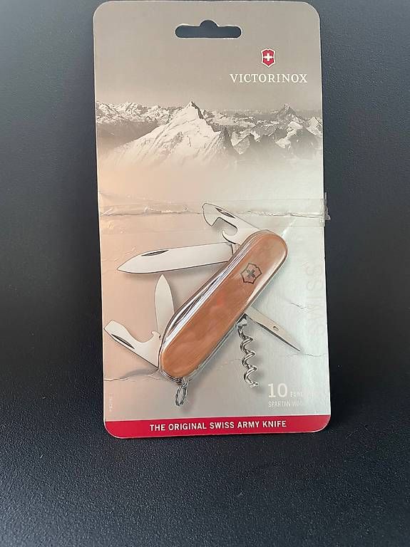 Taschenmesser: Victorinox Evolution Wood 10 – Neu und originalverpackt aus Uster von dej_8dlb