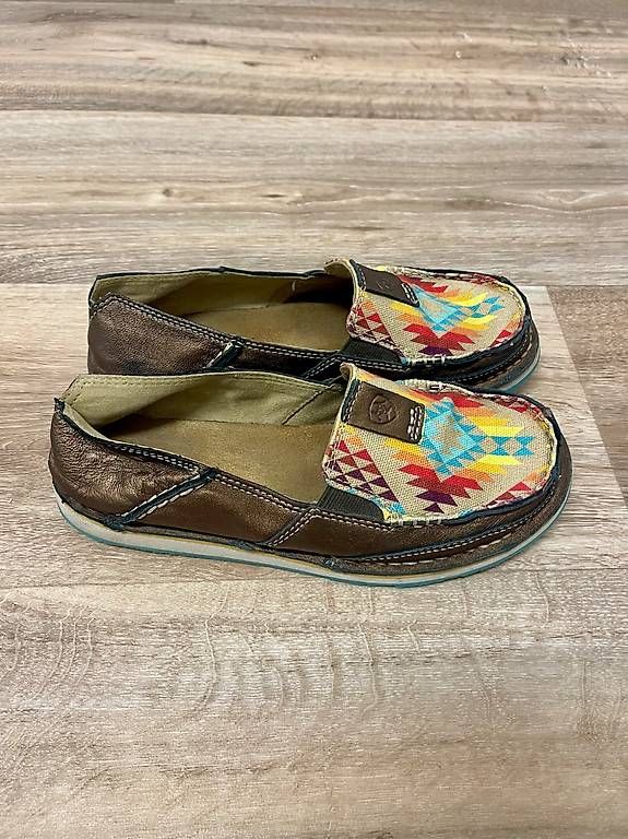 Ariat Scarpe da donna: ARIAT Cruiser Schuhe - COPPER METALLIC/RAINBOW AZTEC – Usato da Bibern SO venduto da LL_Cowgirls 1