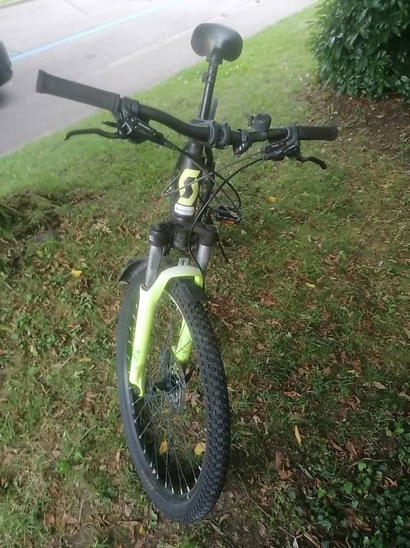 Biciclette: Mountainbike Schwarz Gelb – Nuovo (secondo la descrizione) da Zürich venduto da HarlacherIT
