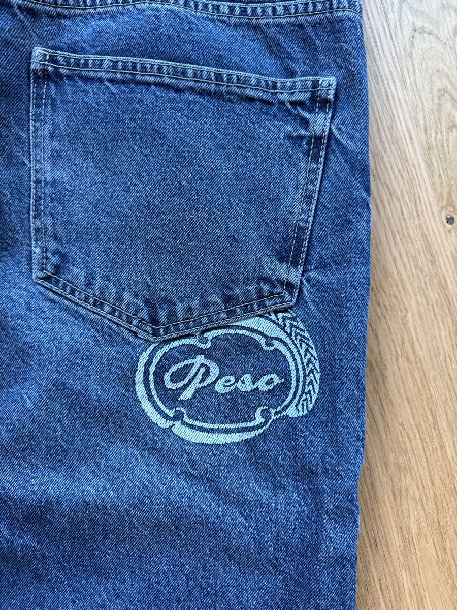 Jeans: Peso Jeans – Usato da Bülach venduto da Epicst0re 2