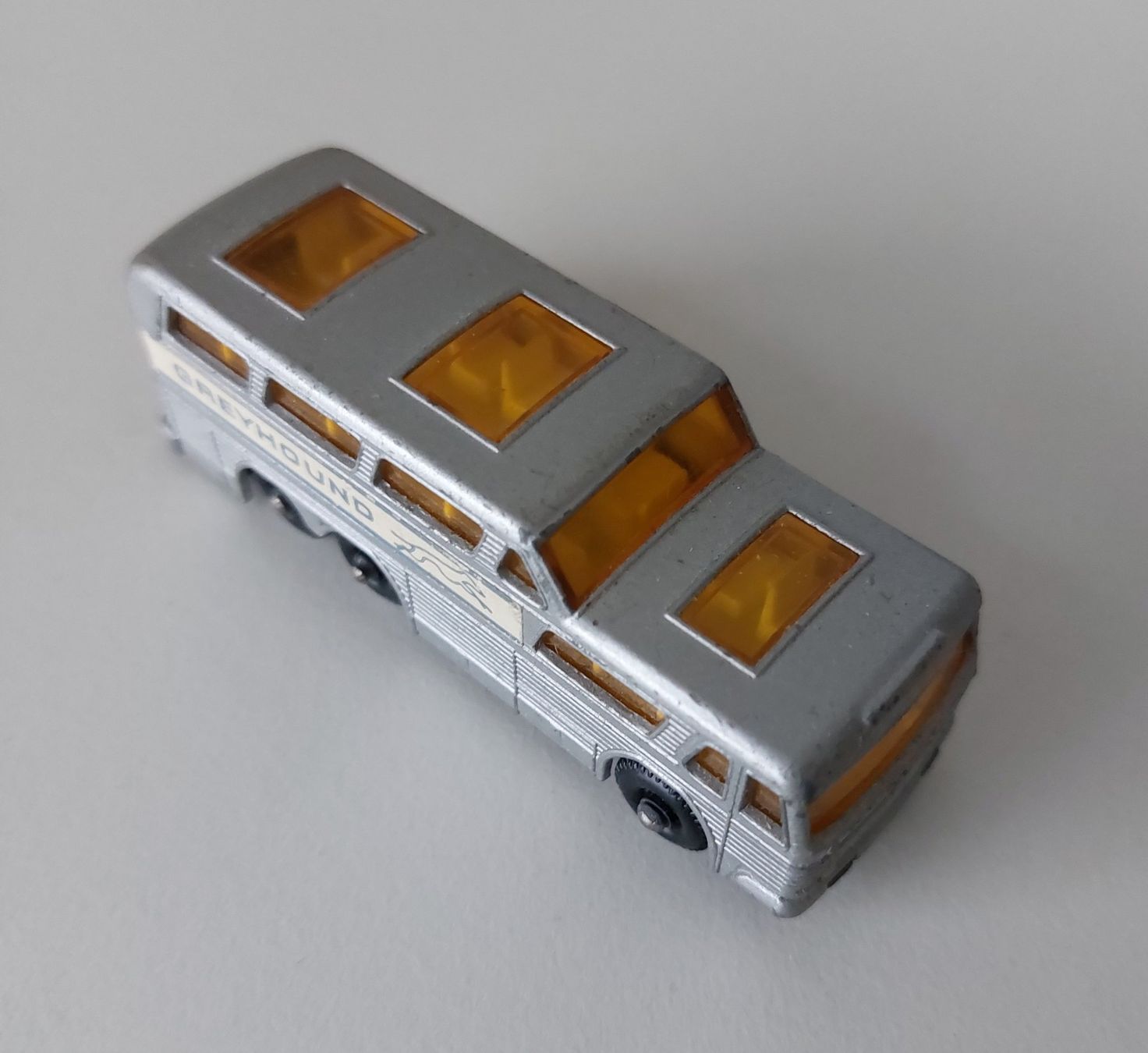 Matchbox Modellini d'auto: Matchbox Lesney No. 66 C Greyhoud Bus Car – Usato da Schenkon venduto da Elbarto007