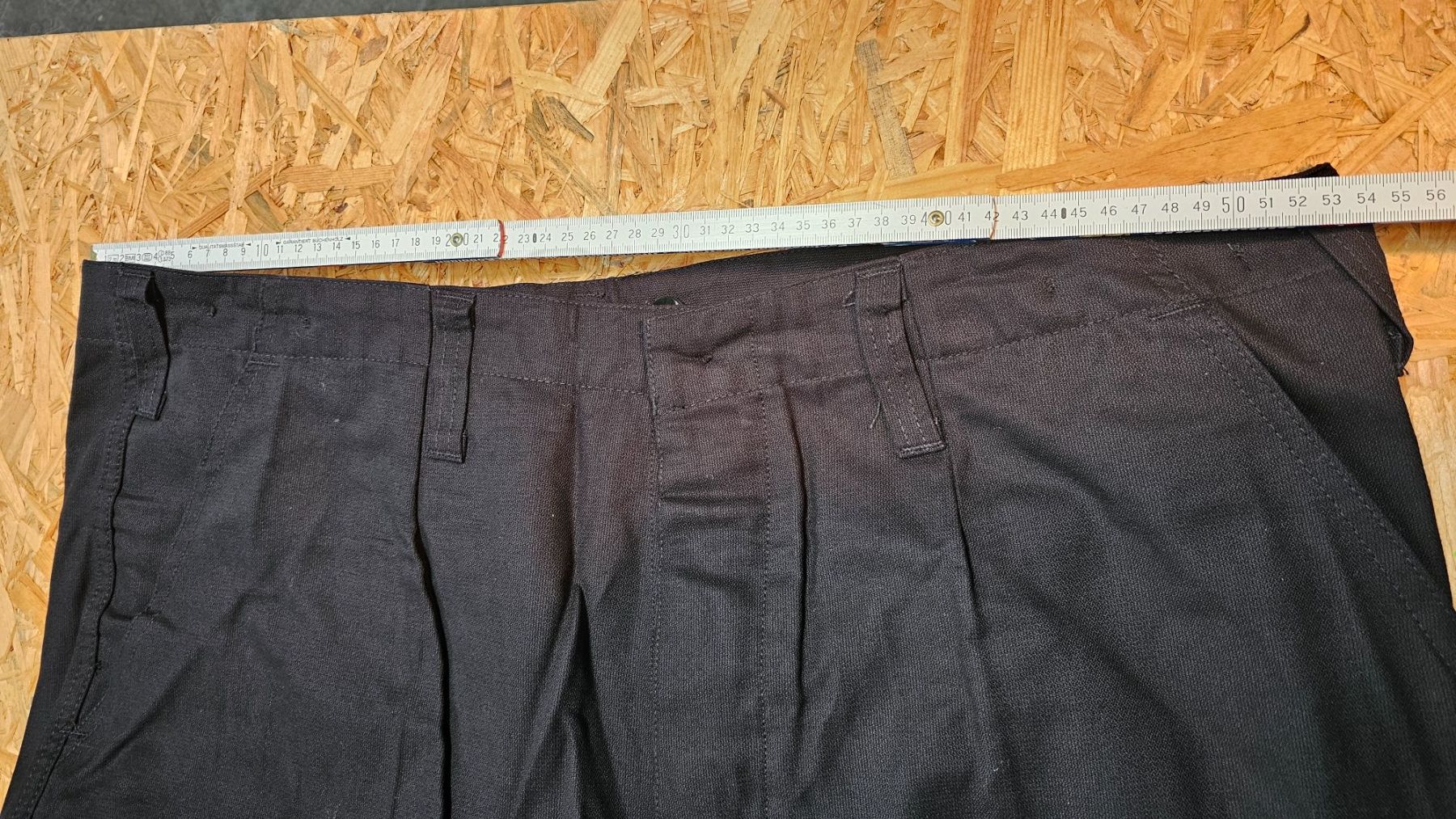 Pantaloni: Original Bundeswehr Feldhose, Schwarz, Gr.58 – Nuovo e nell'imballaggio originale da Koppigen venduto da Ready2Work 1
