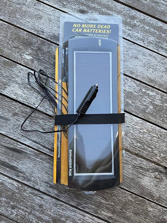 Panneaux solaires: Solar Battery Saver Plus – Neuf avec emballage d'origine à Ittigen par mar_9fd6