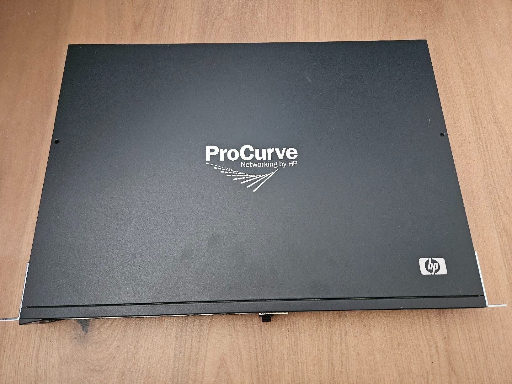 Hewlett Packard Hub & Switch: HP ProCurve Switch 2510G-24 Netzwerk Switch – Usato da Volketswil venduto da adream_ 2