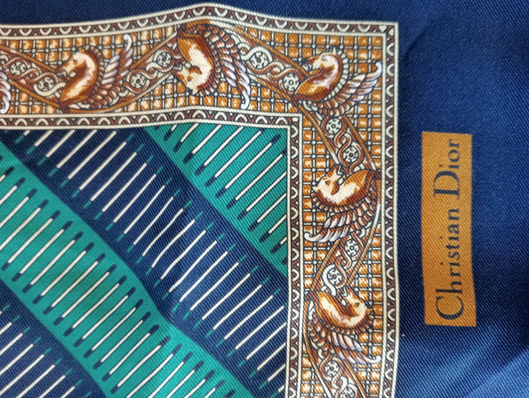 Dior Sciarpe: Christian Dior Pocket Square – Nuovo (secondo la descrizione) da Oberdorf NW venduto da ale_6r6c 1