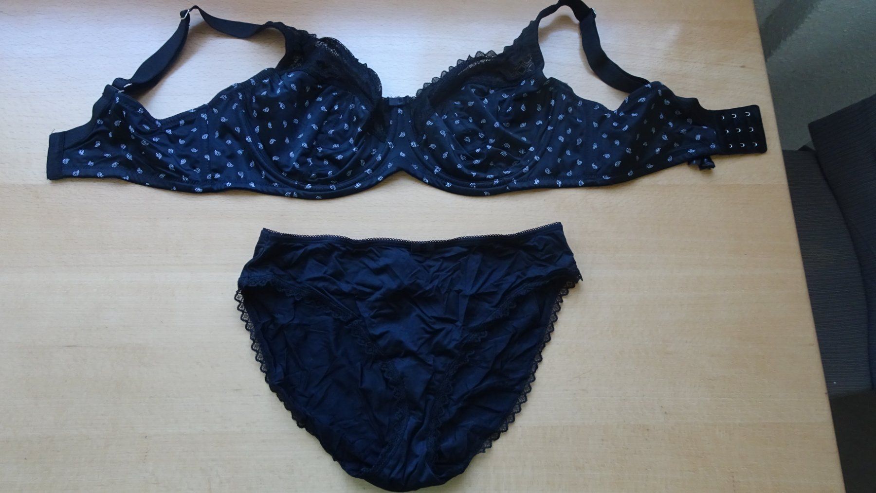 Altra biancheria intima: 2x Sets Bügel-BH + Slip 90D neu – Nuovo (secondo la descrizione) da Zürich venduto da blaumeisli62 3