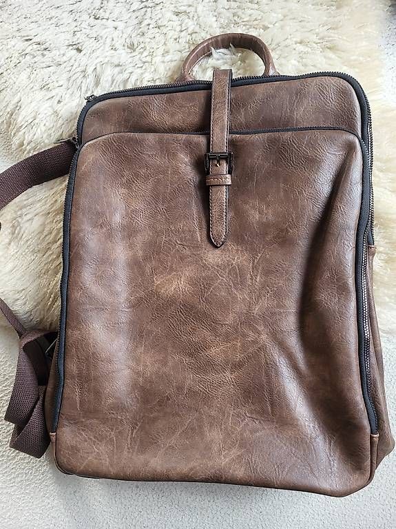 Zaini: Lederrucksack Ledertasche Laptop Neuware – Nuovo (secondo la descrizione) da Oberglatt ZH venduto da watchkurt
