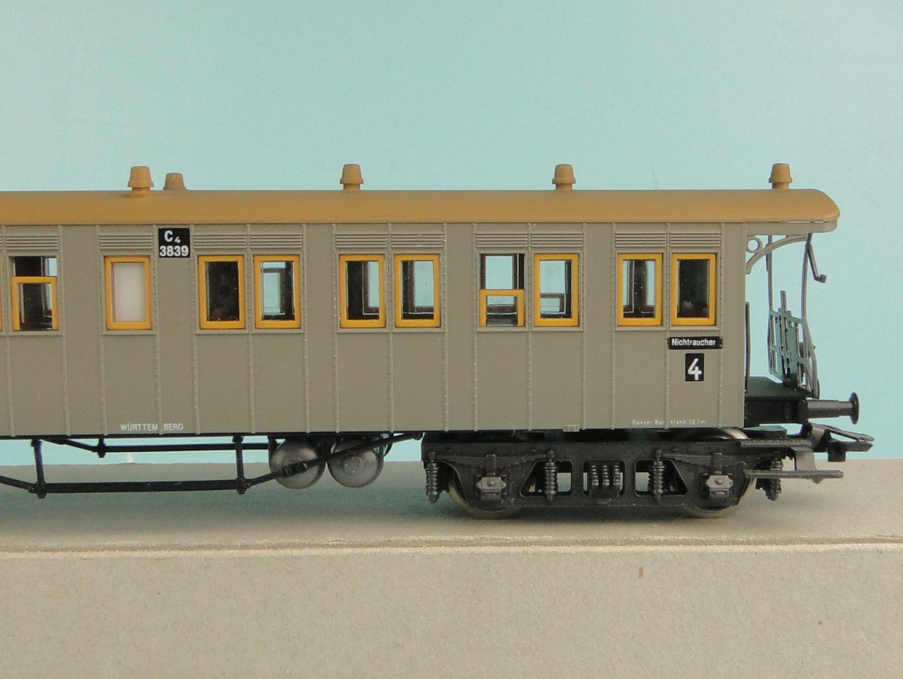 Märklin Modellini di ferrovie: Märklin 4214 Plattformwagen – Usato da Bülach venduto da cann11 4