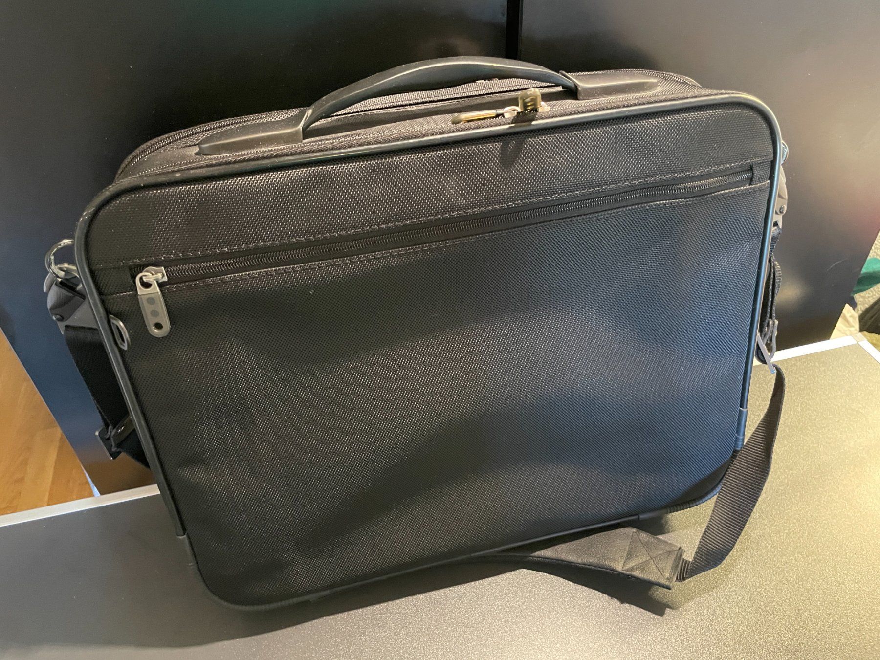 Samsonite Taschen: Samsonite Laptoptasche, schwarz, – Gebraucht aus Hittnau von kleen 2