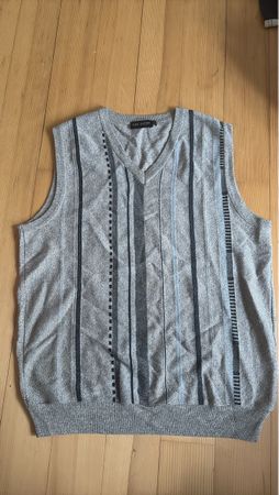 Strickweste Grösse M  in grau