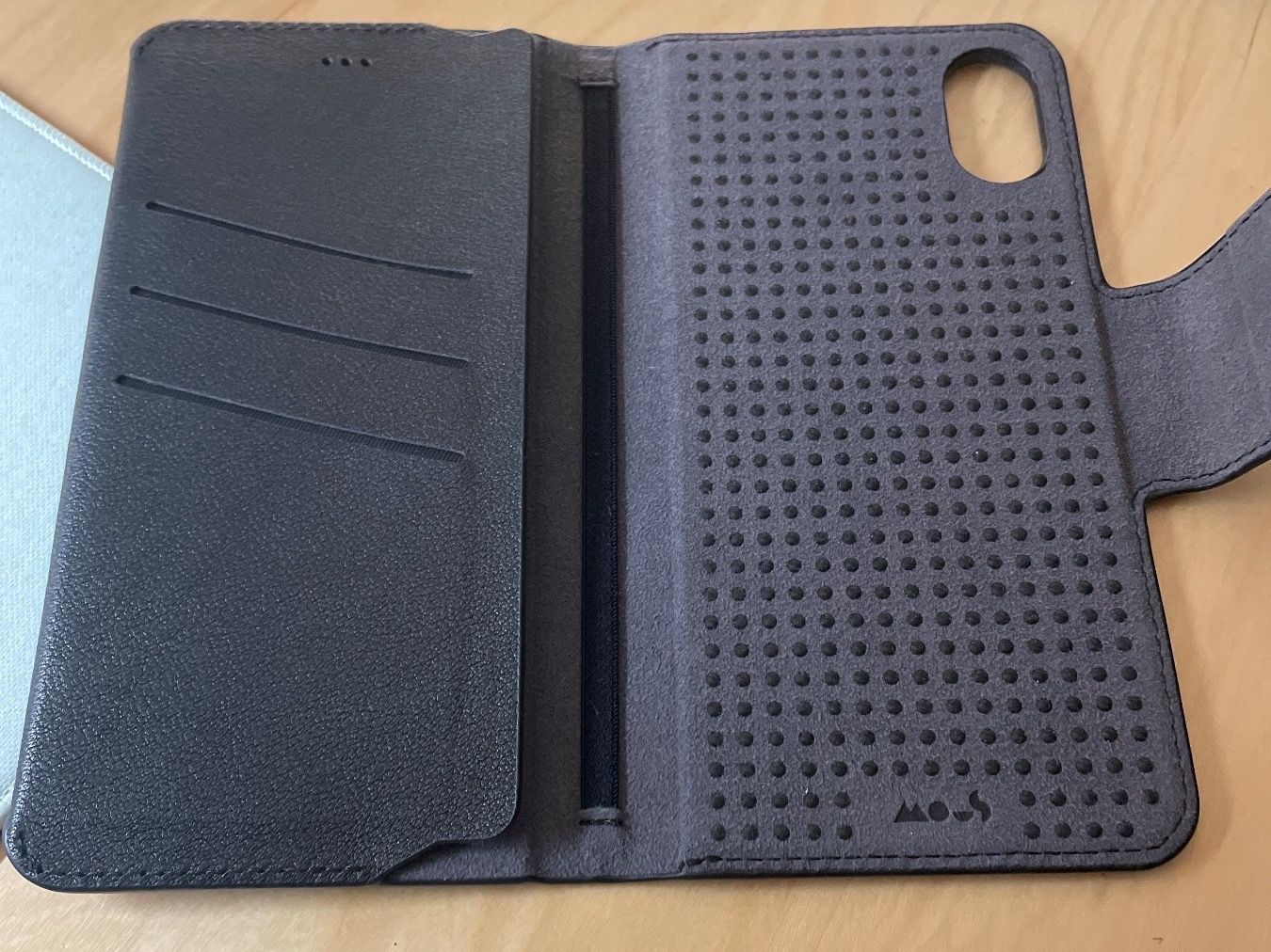Covers & Schutzfolien: Mous Case Flip – Gebraucht aus Zürich von k42m