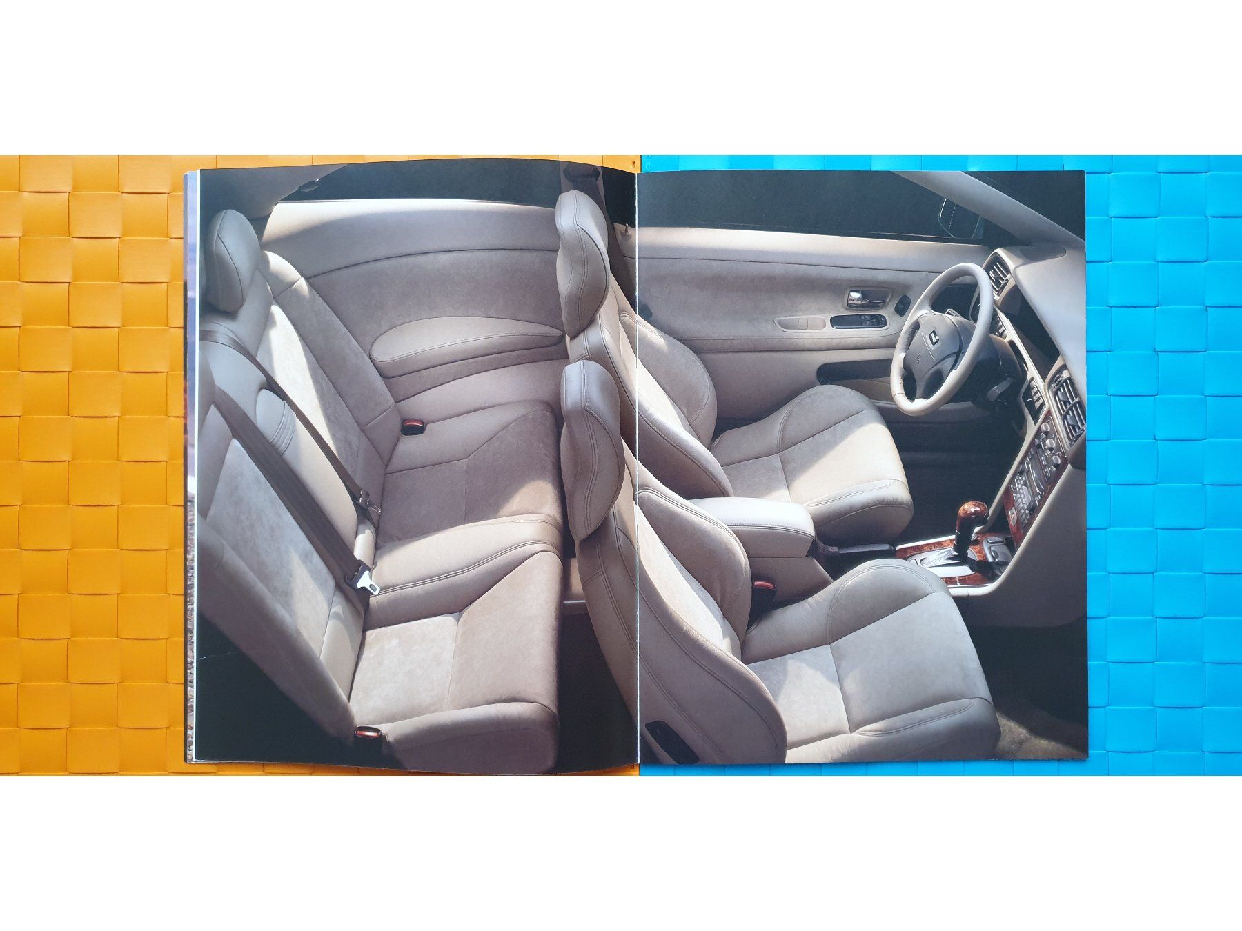 Zeitschriften & Magazine: VOLVO C70 COUPÉ 2000 - Prospekt / Katalog – Gebraucht aus Viganello von CARLiteratur 2