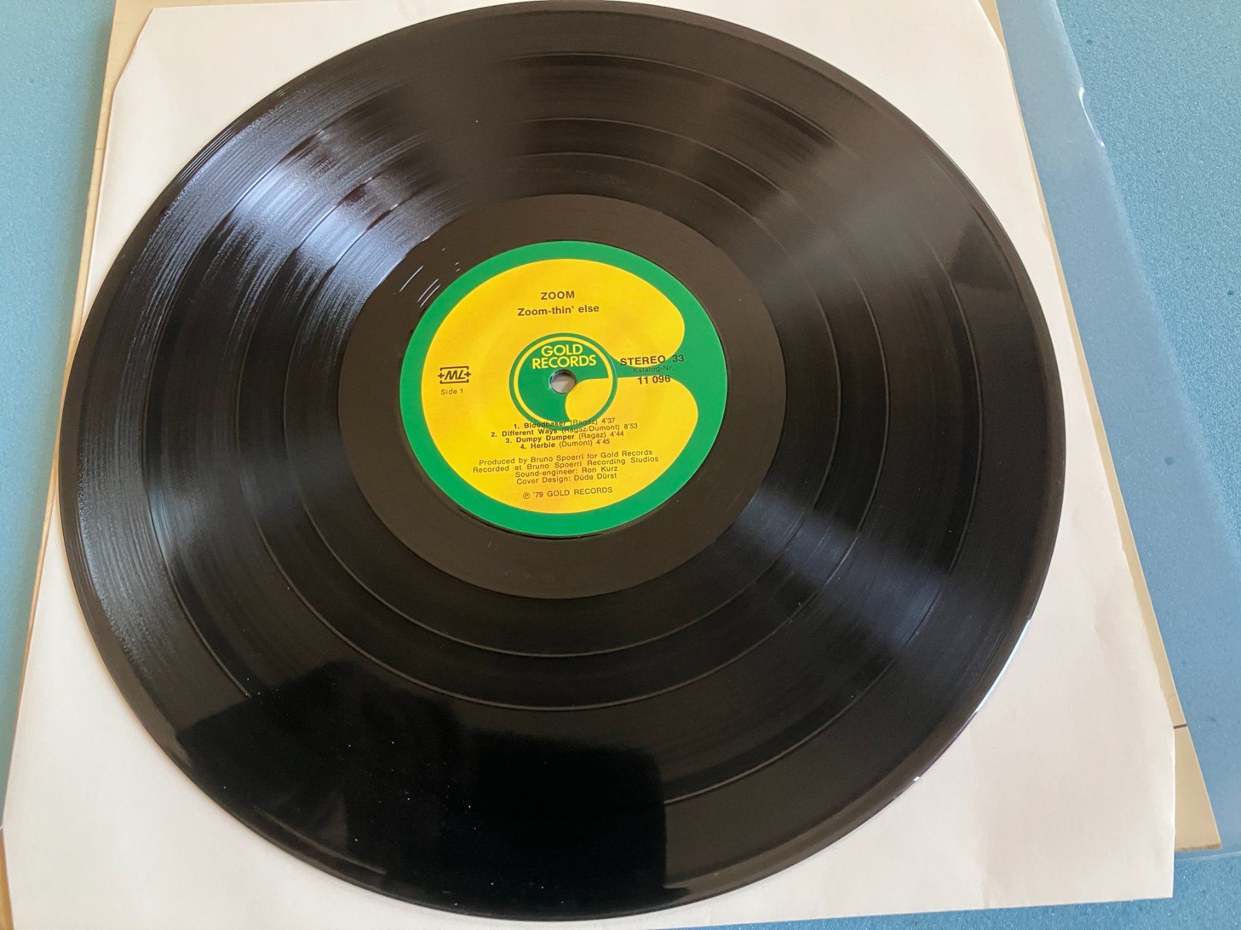 Dischi in vinile: ZOOM – Usato da Aarwangen venduto da Jukebox3 6