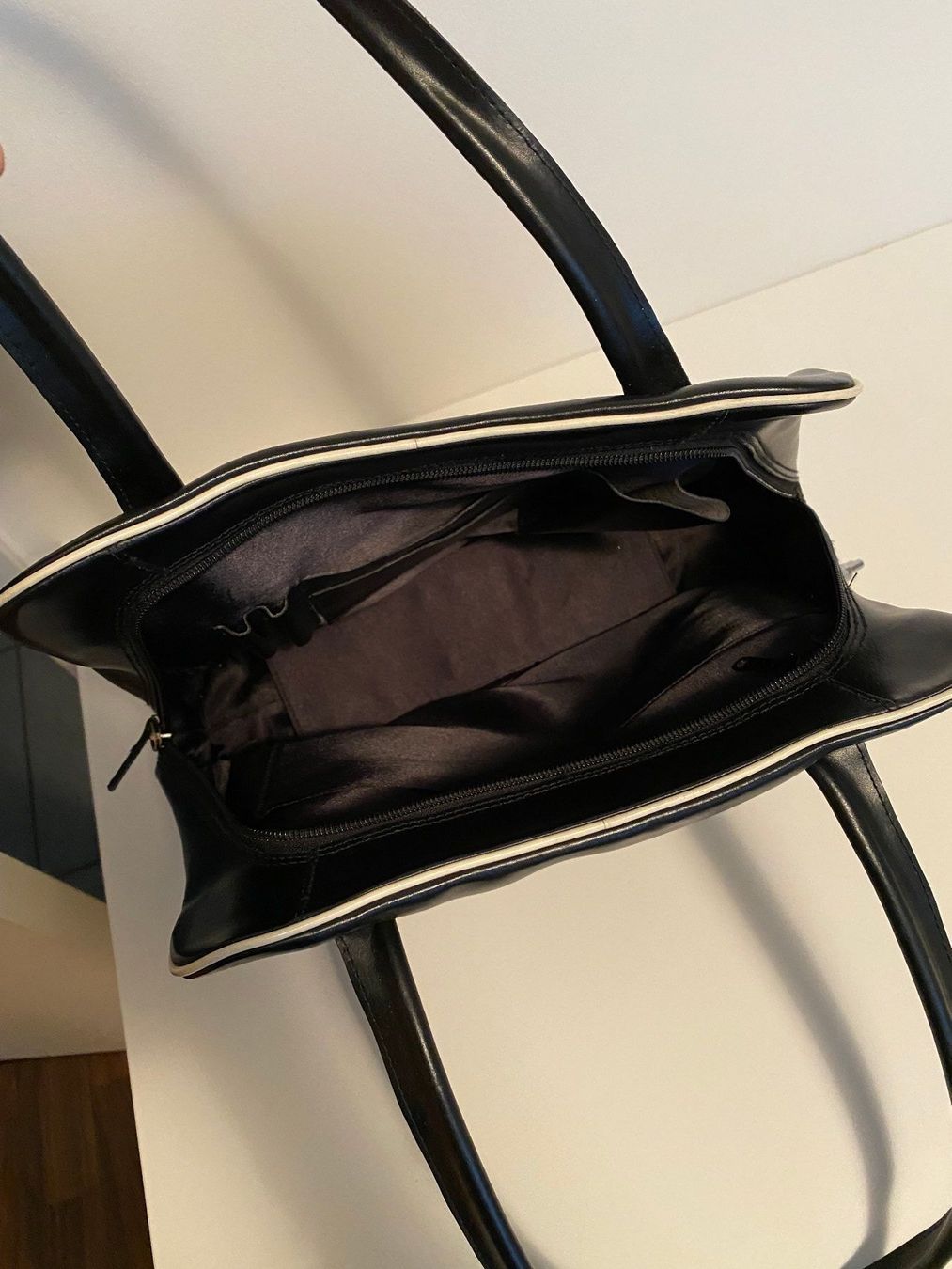 Borse da donna: Elegante Handtasche Marke Cobain – Nuovo (secondo la descrizione) da Wilen b. Wollerau venduto da Posmind 6