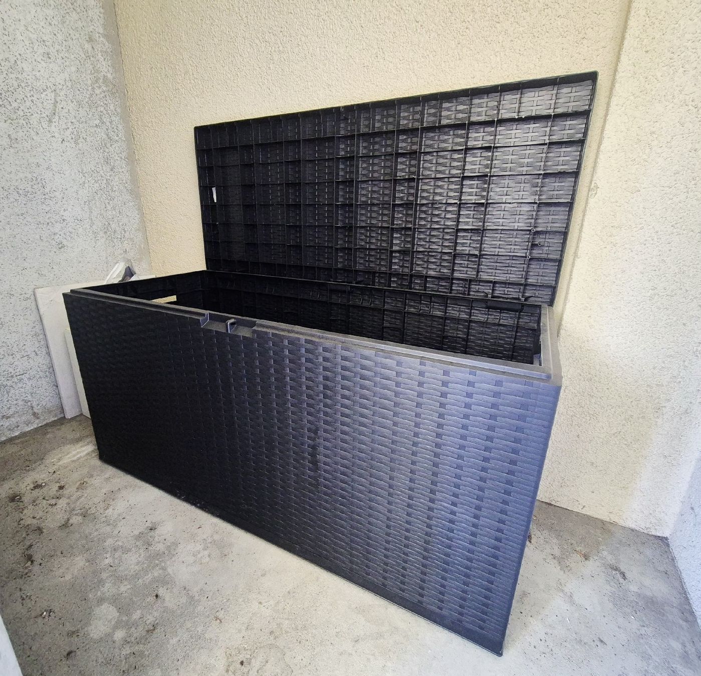 Box contenitori: Gartenbox Poly Rattan schwarz gross neuwertig – Nuovo (secondo la descrizione) da Engelburg venduto da Rehal 1