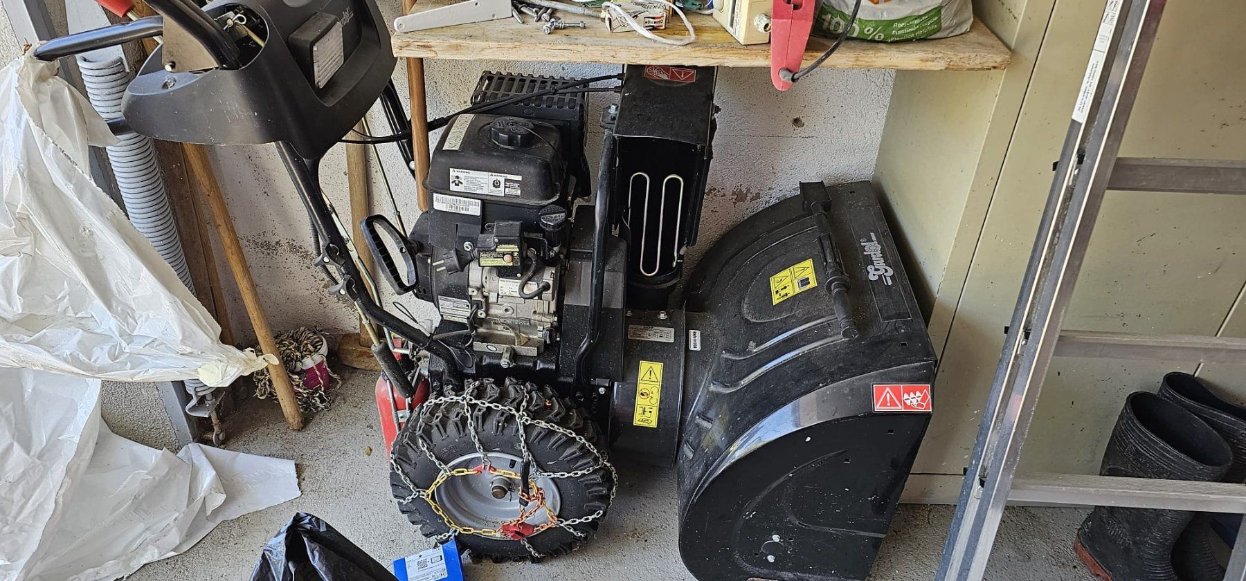 Alle Maschinen: Gardol Schneefräse mit Benzinmotor – Gebraucht aus Wohlen AG von stifno-industries