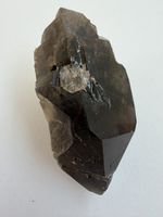 Großer natürlicher Rauchquarz (Morion) mit Feldspat