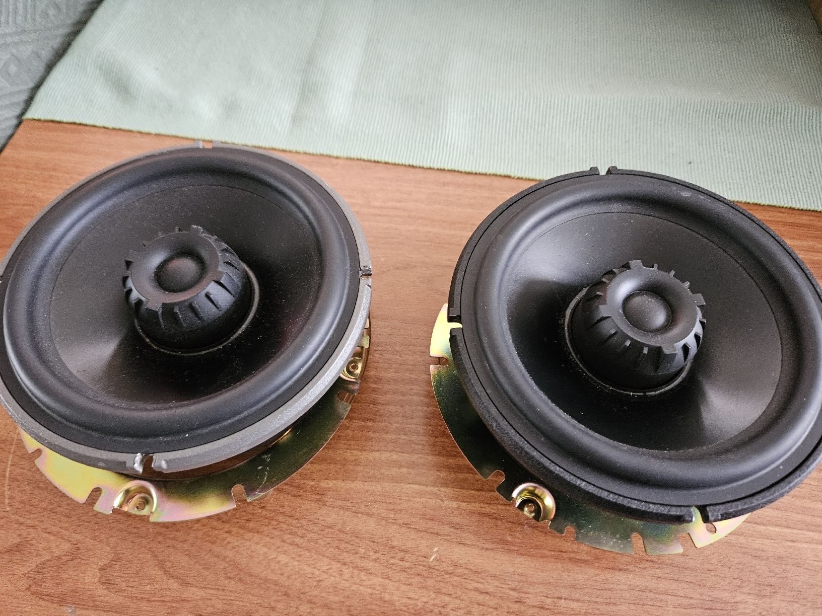 JBL Casse acustiche: JBL 608GTI – Usato da Diepoldsau venduto da Knochen