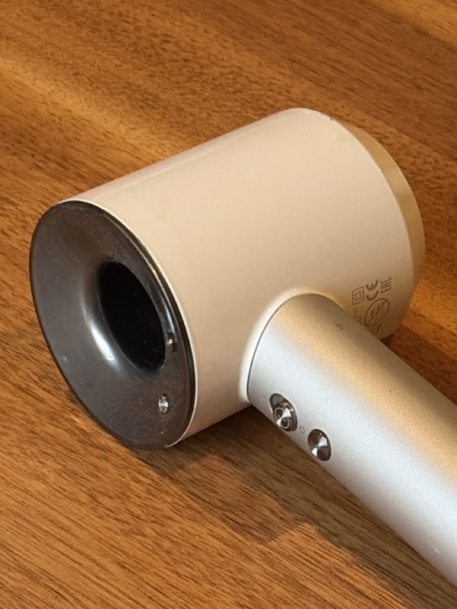 Dyson Föhn: Dyson Supersonic Haartrockner weiss – Defekt aus Bonaduz von skier2000 3