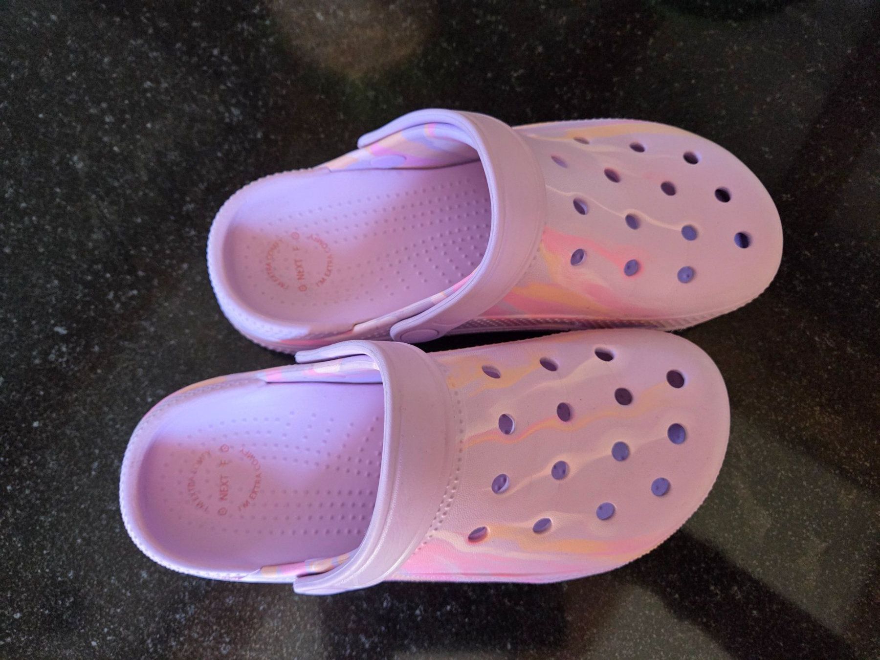 Scarpe per ragazze: Comfort Clogs - lila Gr 35.5 – Usato da Ermensee venduto da Hallo_Schweiz