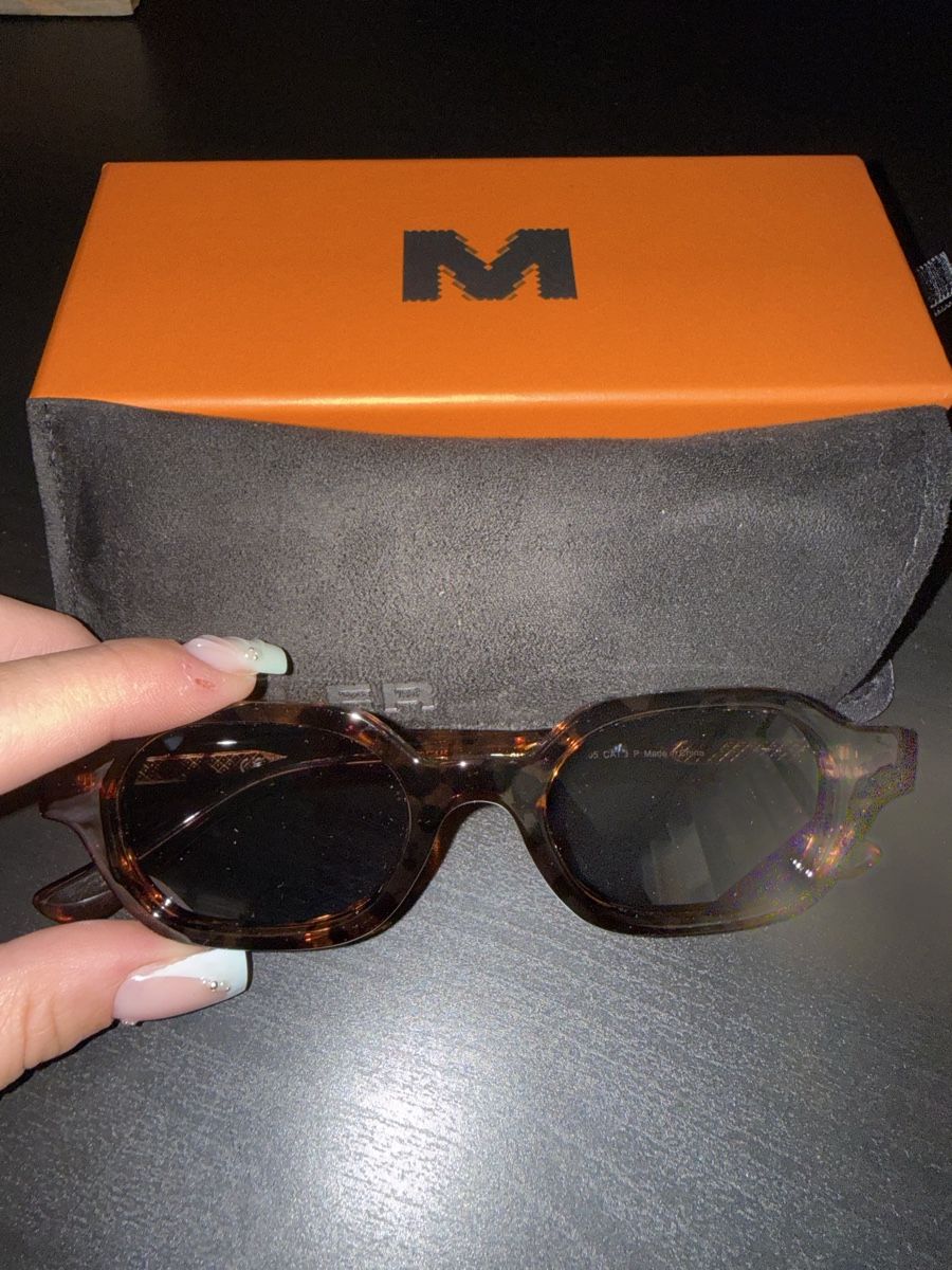 Occhiali & Lenti: Lunettes de soleil Meller – Nuovo e nell'imballaggio originale da Ecublens VD venduto da ChiaraG.