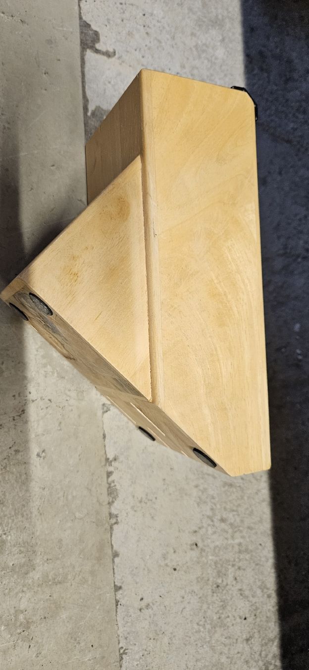 Jysk Supporti a parete: Messerblock aus Holz, – Usato da Baar venduto da Vel...Baar45 3