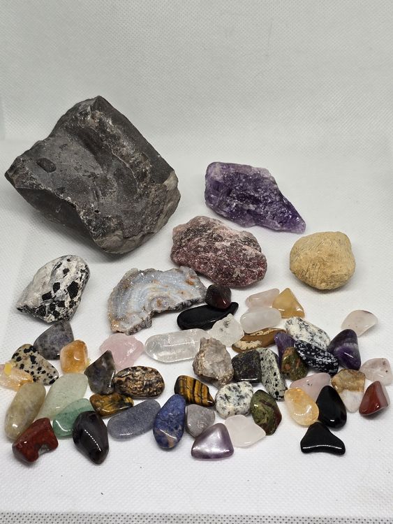 Diverse Sammlung von Edelsteinen und Mineralien zu verkaufen (Gebraucht ...