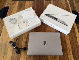 Apple Macbook Pro 15.4 2017 16 Gb 512 SSD Intel I7