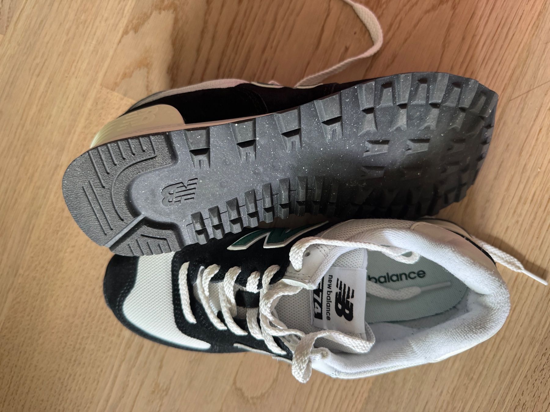 New Balance Damenschuhe: New Balance Sneaker, Grösse 40 – Gebraucht aus Belp von Mundial 3