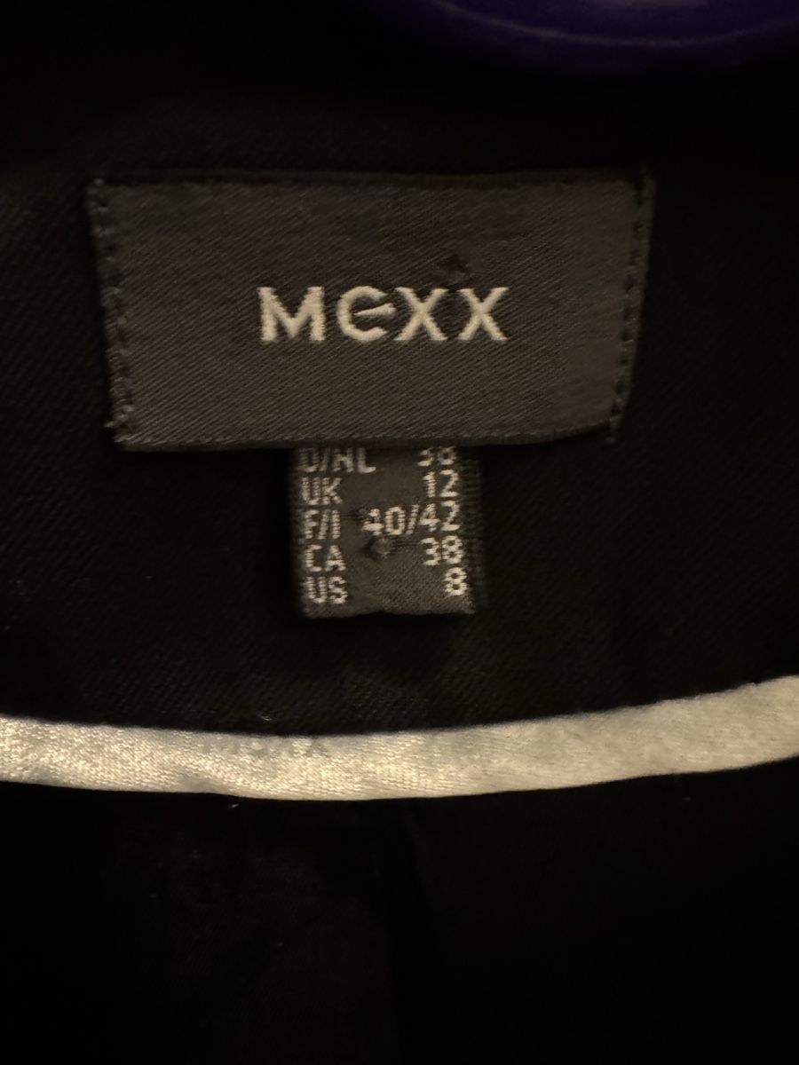 Mexx Completi & Tailleur: Damen Blazer MEXX Grösse 40/42  – Usato da Ebikon venduto da Samira._. 2