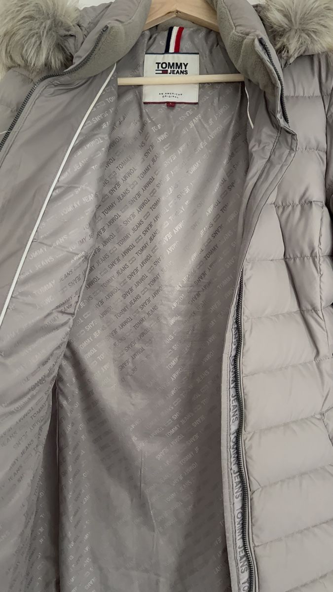 Tommy Hilfiger Giacche: Daunenjacke Tommy Hilfiger  Grösse L – Usato da Dulliken venduto da VaSha 4