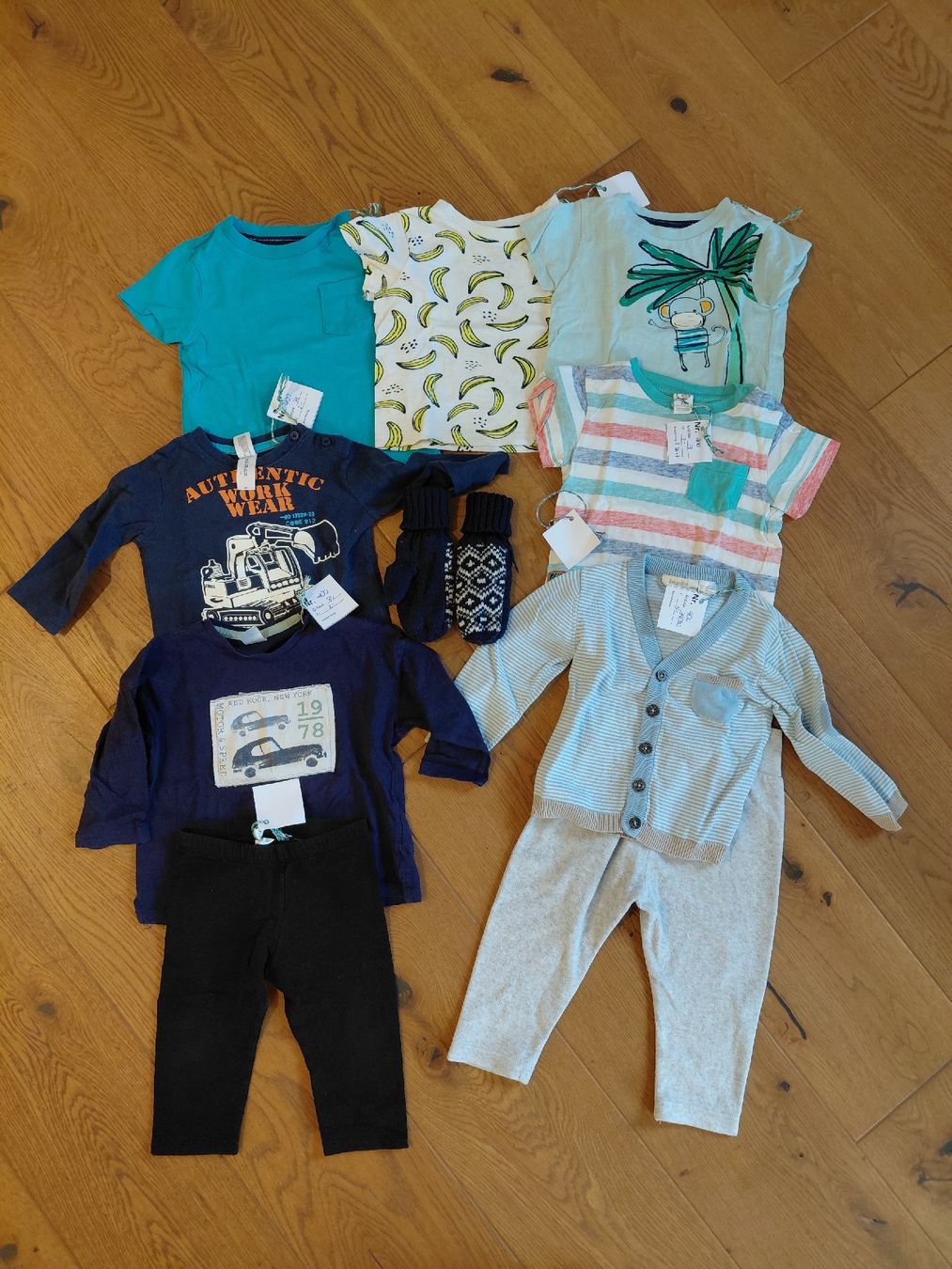 Ensembles coordonnés: Kleiderpaket Gr. 74/80 – D'occasion à Matzendorf par CRX1990