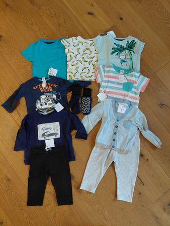 Kleiderpaket Gr. 74/80