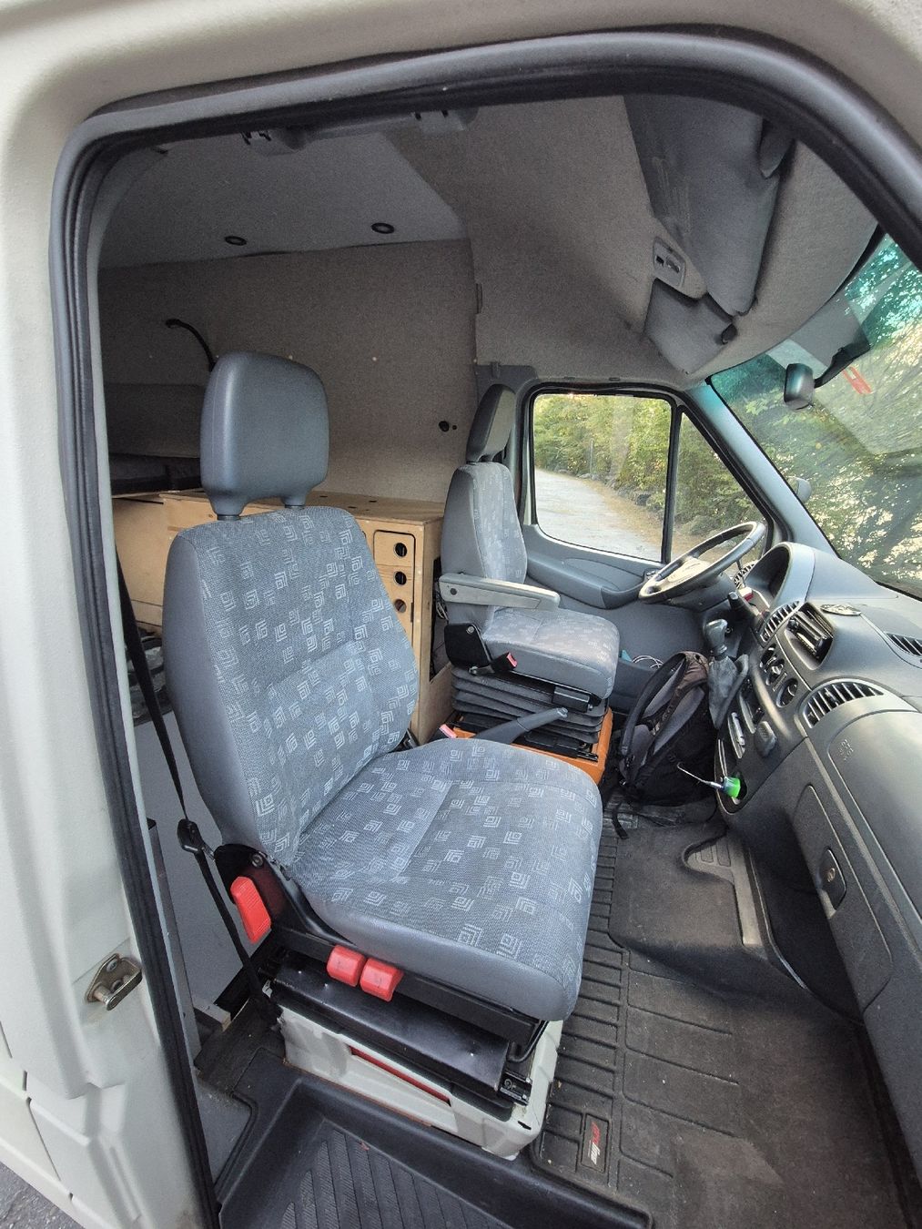 Mercedes-Benz Veicoli da campeggio: Mercedes Sprinter 313 Camper Motorwagen – Usato da Altendorf venduto da fpa_9y76 9