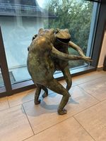 Bronze-Skulptur "Tanzende Frösche"