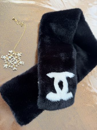 Schal neu mit Kette 