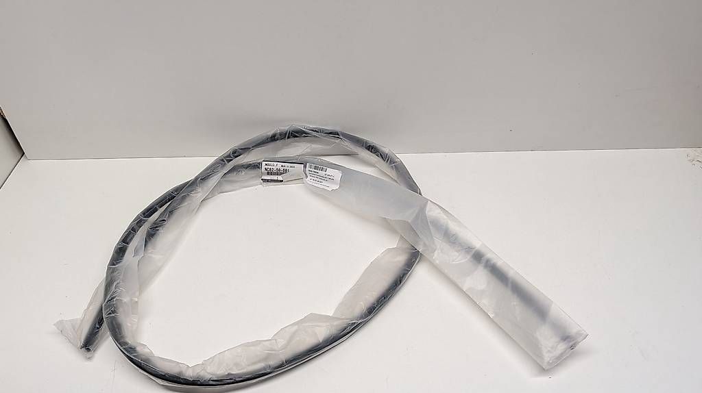 Tutti pezzi di ricambio auto: Mazda MX-5 Frontscheibe neu inkl. Einbaumaterial NB/NBFL – Usato da Menznau venduto da Zwie 3