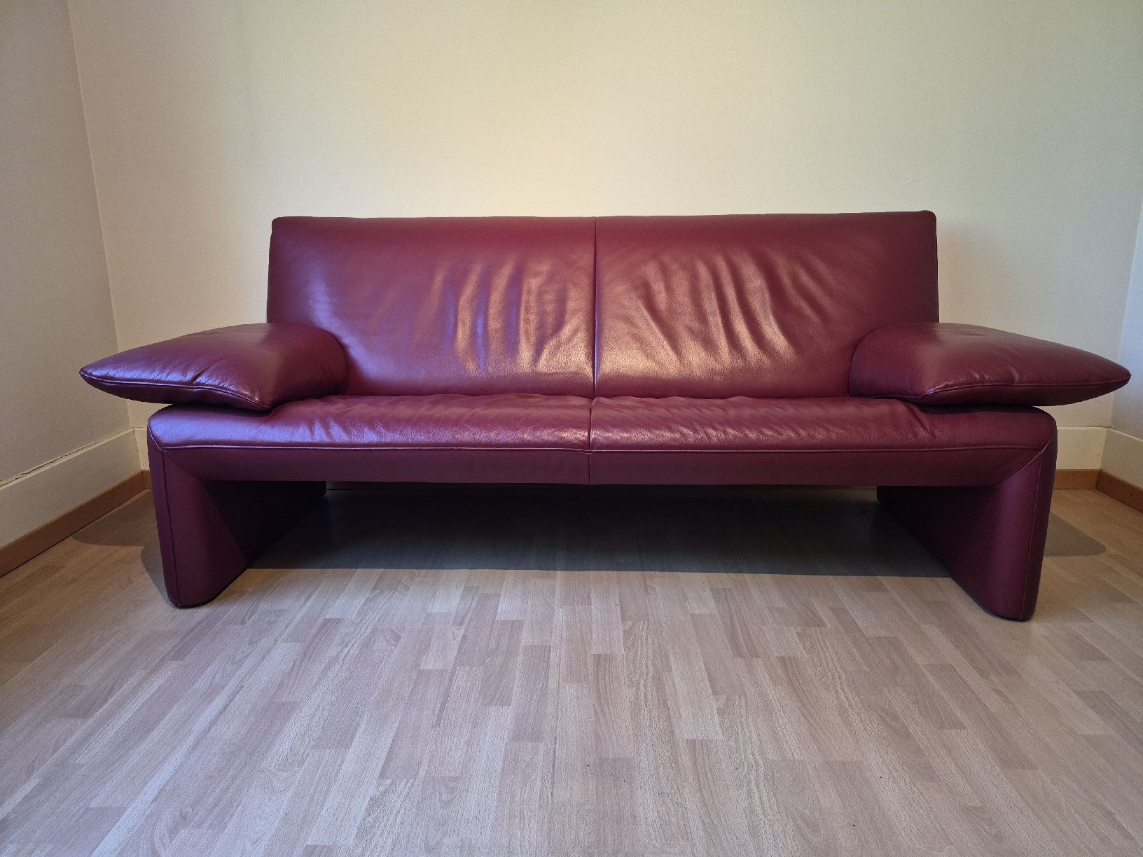 Divani: Jori Ledersofa – Usato da Konolfingen venduto da mar_px6v