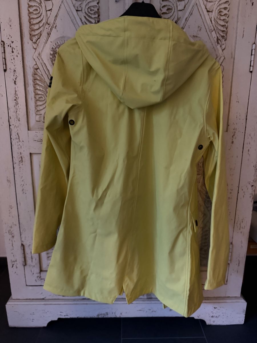 Vestes: Regenjacke – D'occasion à Tägerwilen par Cessna98 1