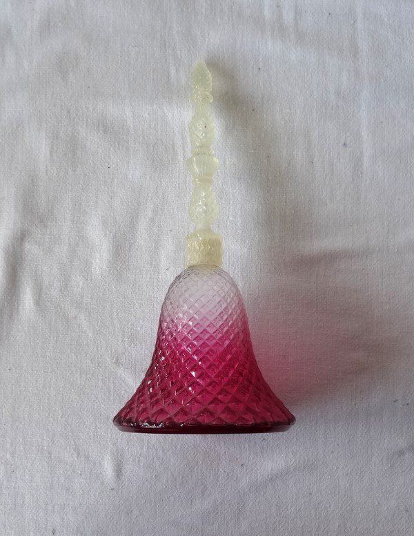 Flaconi: Avon Rosepoint Bell  Vintage Flacon – Usato da Minusio venduto da Mer66 4