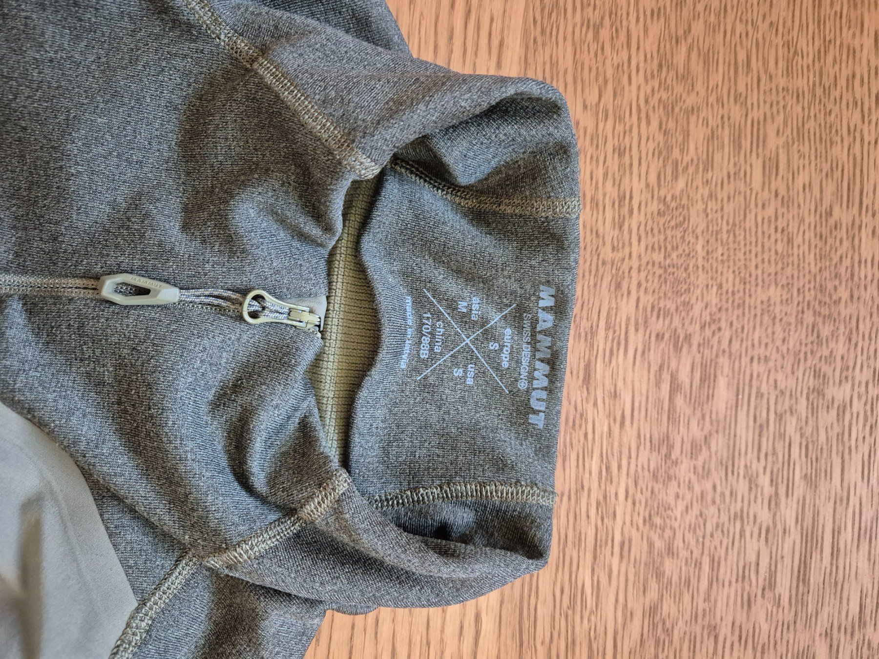 Vestes: Mammut "Jacke" / Pullover – D'occasion à Affoltern am Albis par Minicola 1