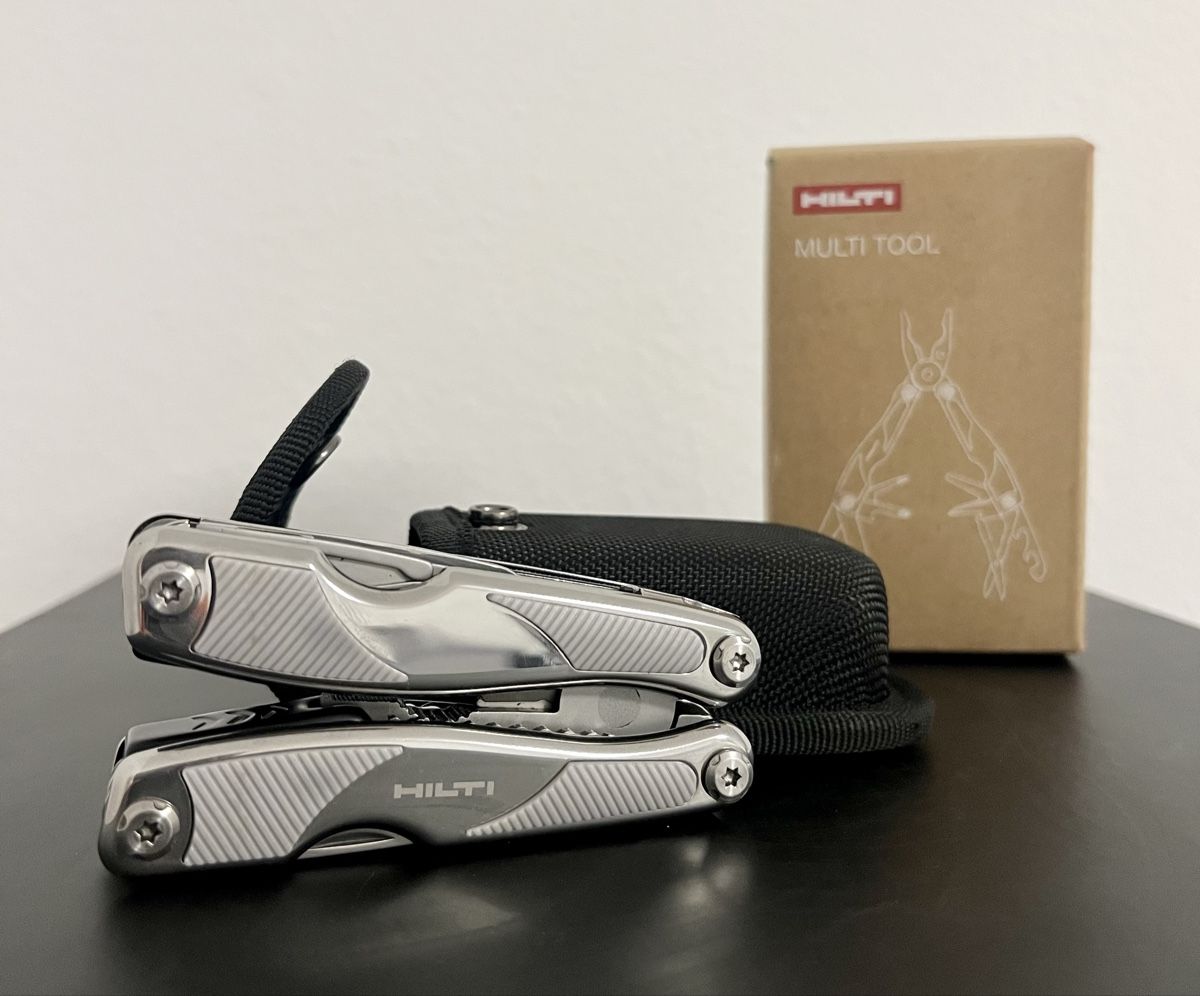 Hilti Tutti gli attrezzi: HILTI Multitool mit Etui & Originalverpackung - NEU – Nuovo e nell'imballaggio originale da Oberwil b. Zug venduto da Sim_ZG