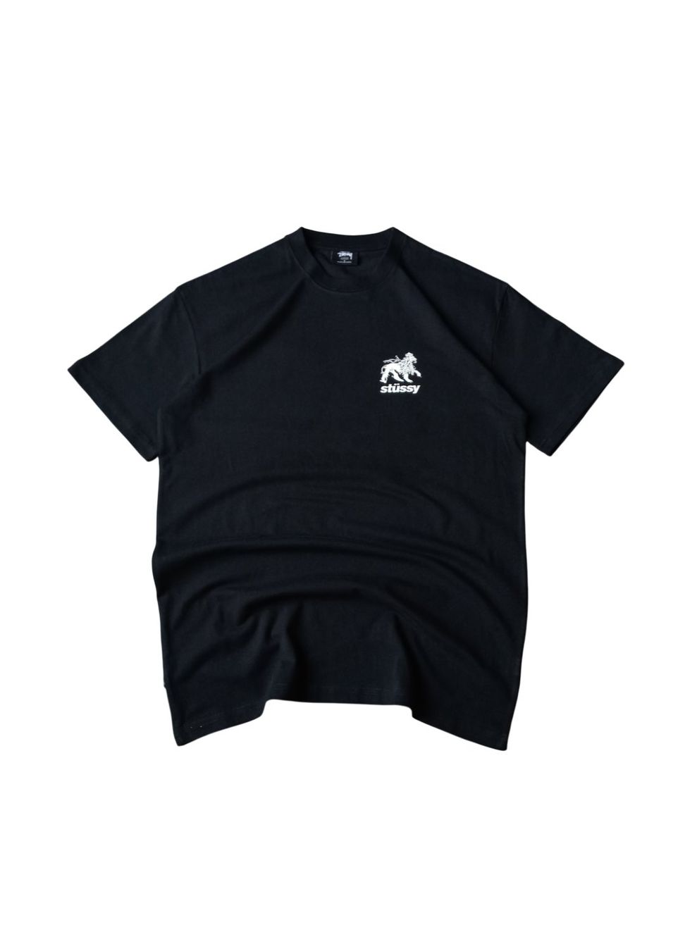Stüssy T-shirt: Stüssy Lion Tee (S) – Nuovo e nell'imballaggio originale da Chamoson venduto da Sapoloshop 1
