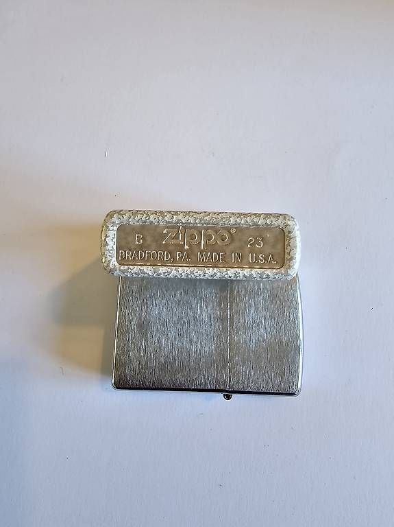 Zippo Accendini: Zippo mit Totenkopf – Usato da St. Gallen venduto da Murita 2