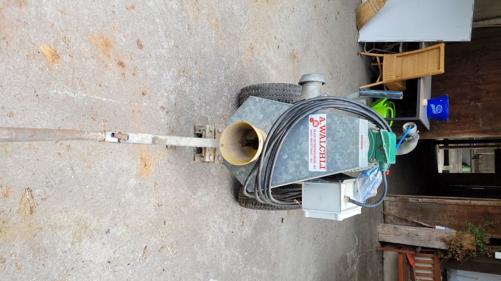 Schneckenpumpe / Güllepumpe mit Elektromotor. Kaufen auf Ricardo