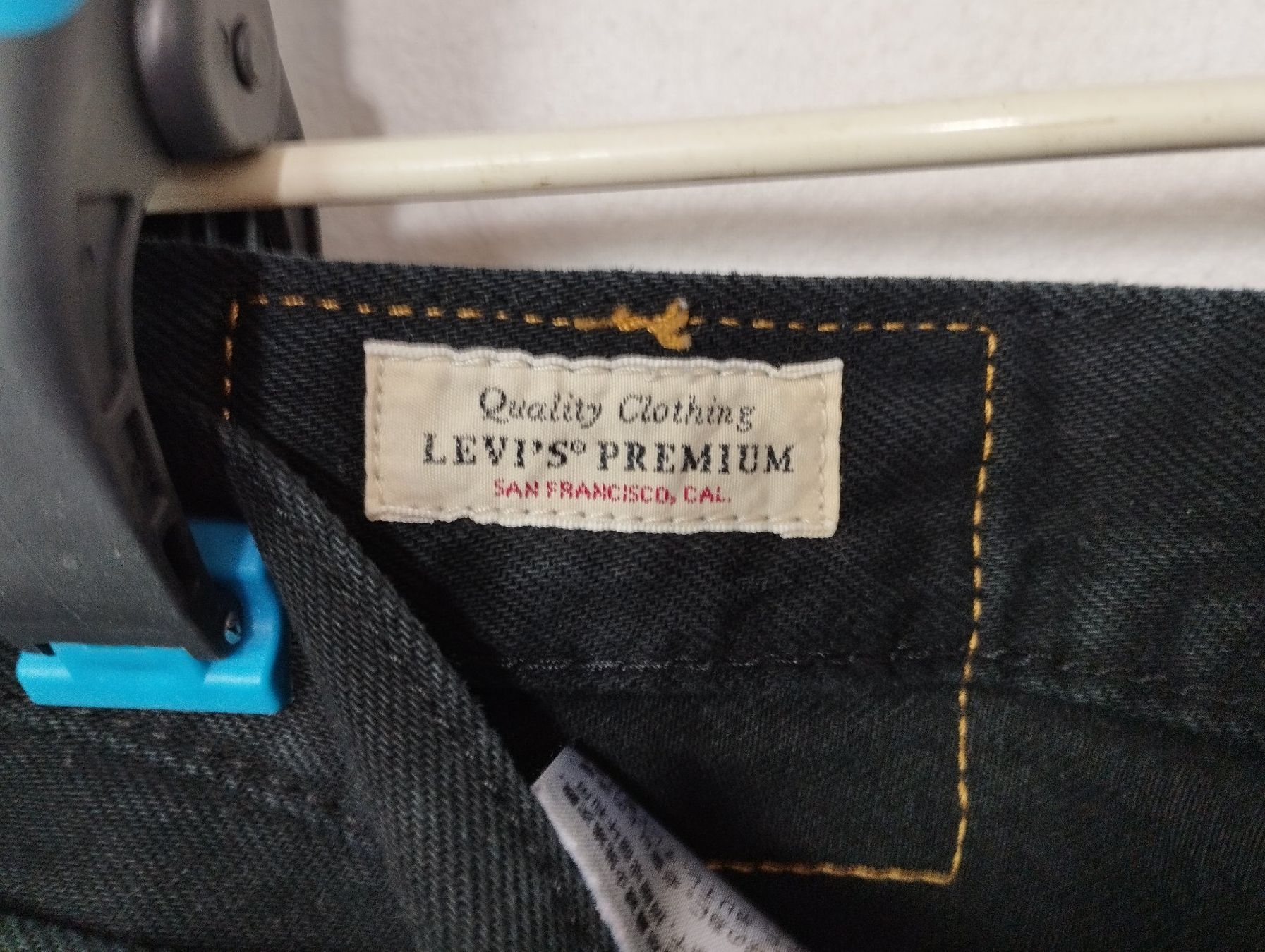 Levi's Jeans: Levi's 501 32/34 – Usato da Oberwil BL venduto da suaku 1