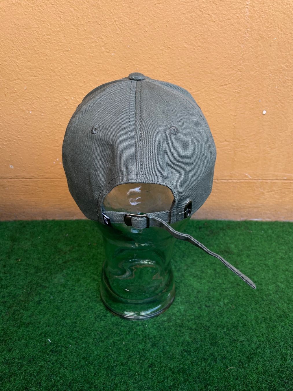 Copricapi, berretti & cappellini: Huf Skateboard Snapback Cap Embroidery – Usato da Zürich venduto da le_souk 2