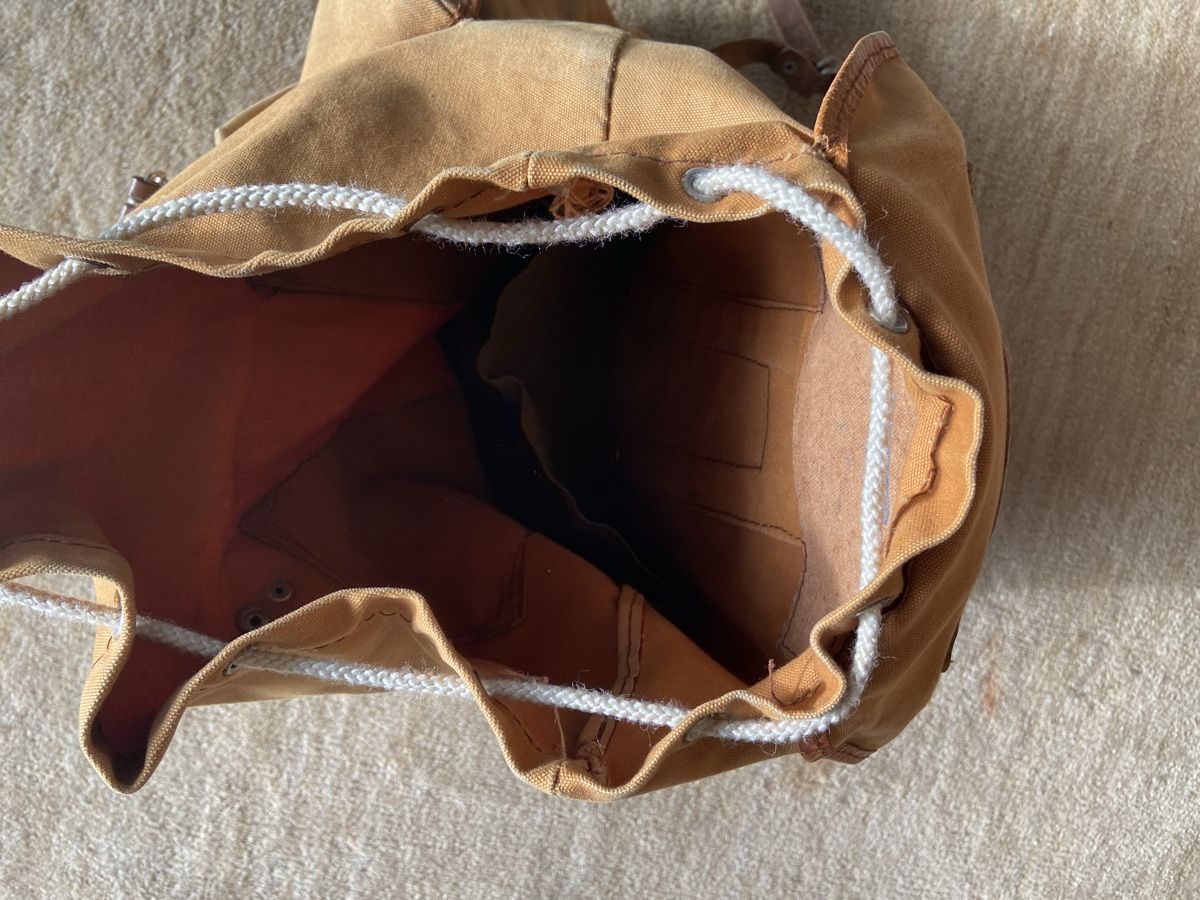 Zaini: Retro Rucksack braun gebraucht – Usato da Oberwil BL venduto da flo_fh8m 2